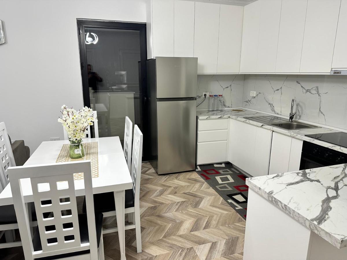 טיראנה Family Apartment מראה חיצוני תמונה